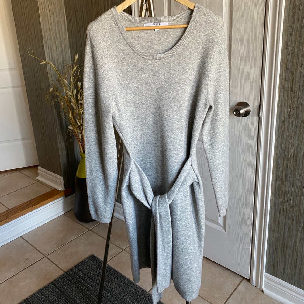 grey dress